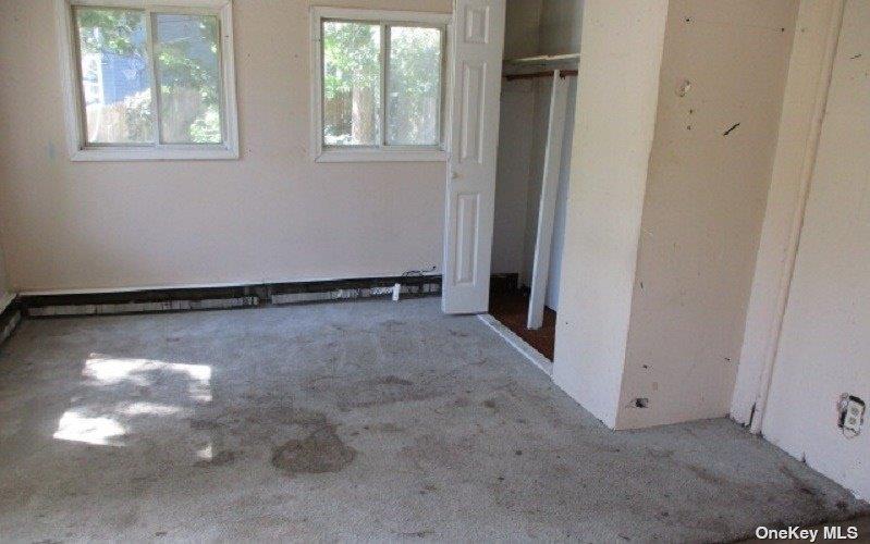 #4 photo, 70 Beech Street, מחוז סאפוק Lake Grove , NY 11755