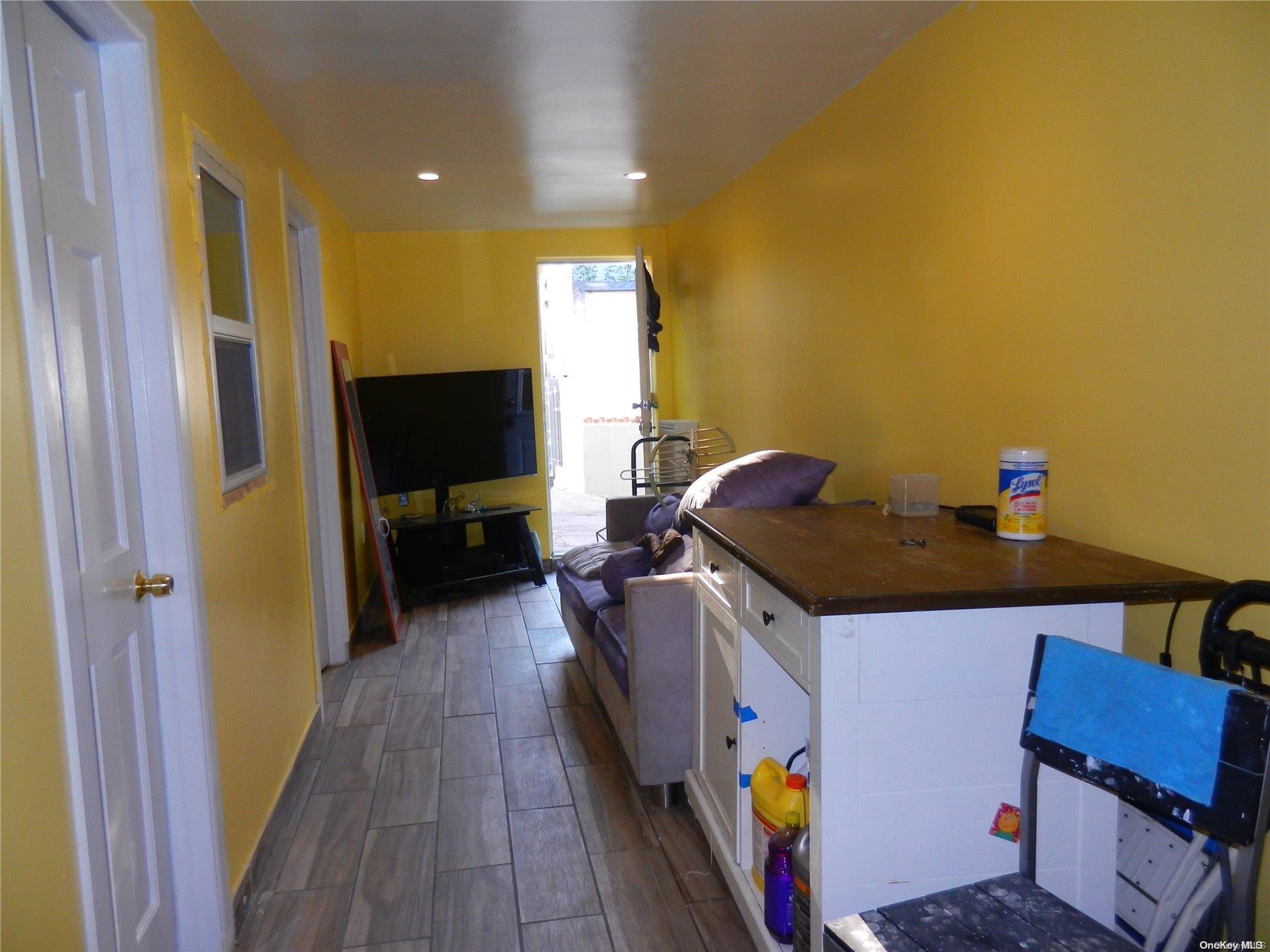 #15 photo, 30-46 86th Street, クイーンズ区 East Elmhurst , NY 11369