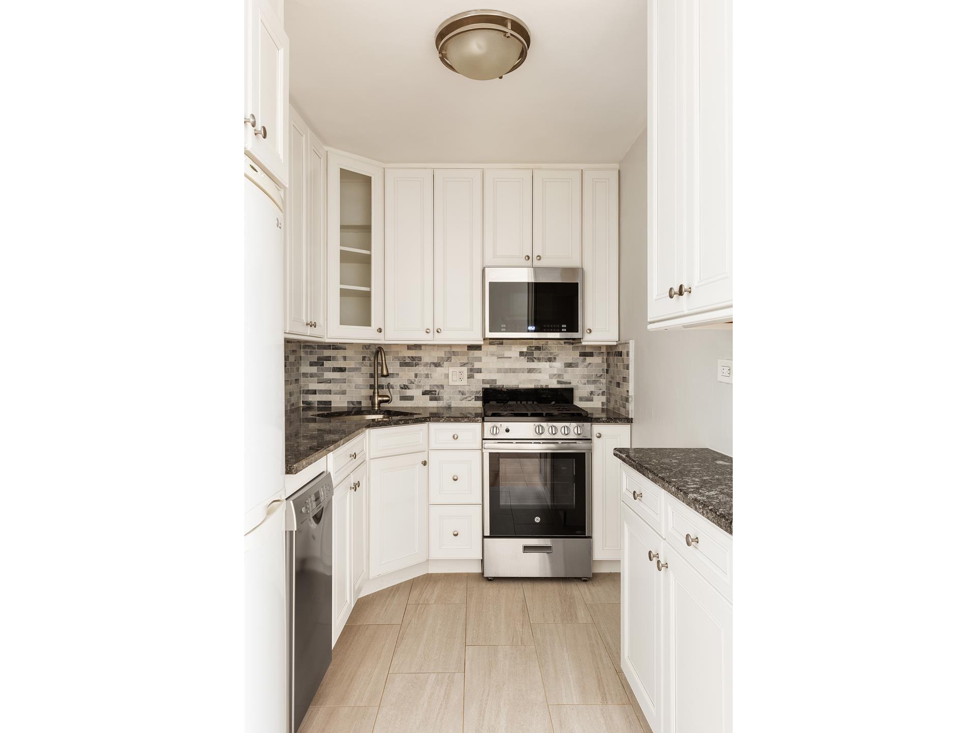 #3 photo, 85 LIVINGSTON Street, ブルックリン区 Downtown Brooklyn , NY 11201