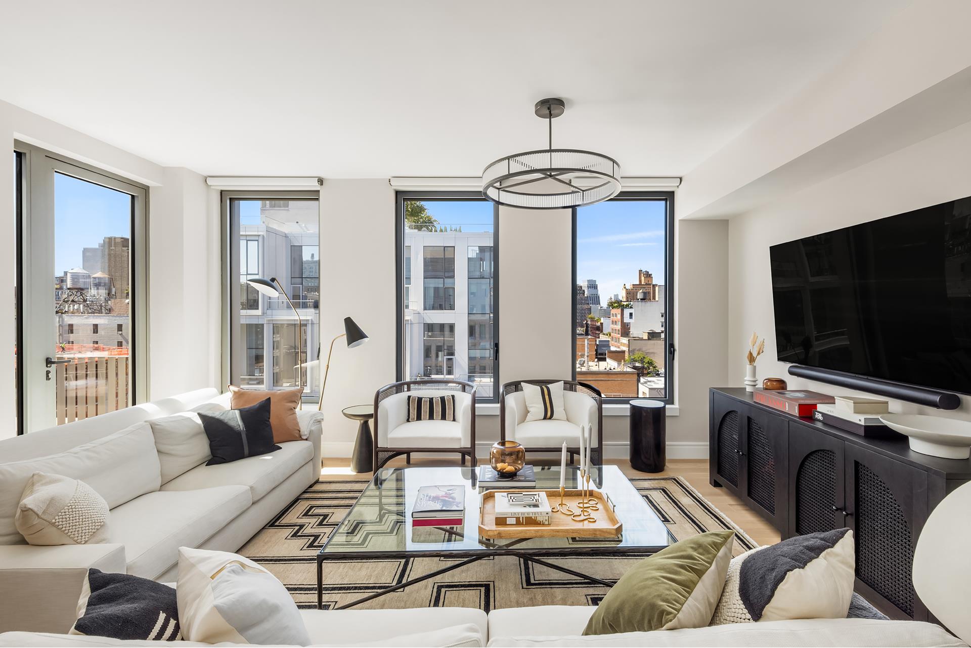 #13 photo, 540 6TH Avenue, マンハッタン Flatiron , NY 10011