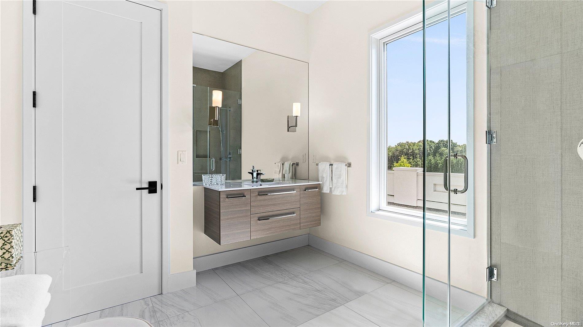 #11 photo, Southampton, サフォーク郡 Southampton , NY 11968