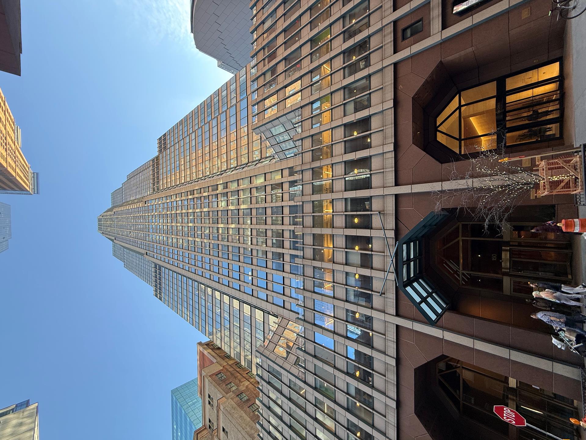 #17 photo, 150 W 56TH Street, マンハッタン Midtown , NY 10019