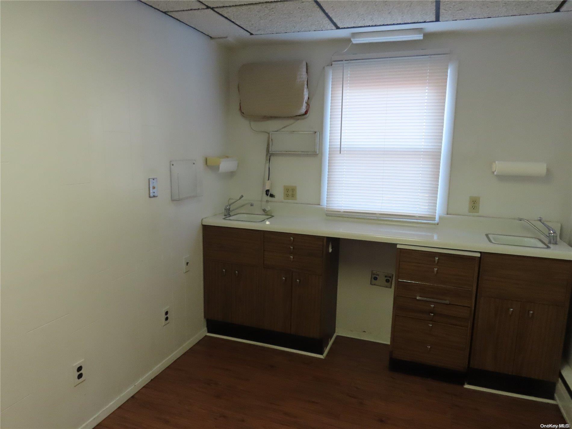 #7 photo, 723 Montauk Highway, West Islip , NY 11795