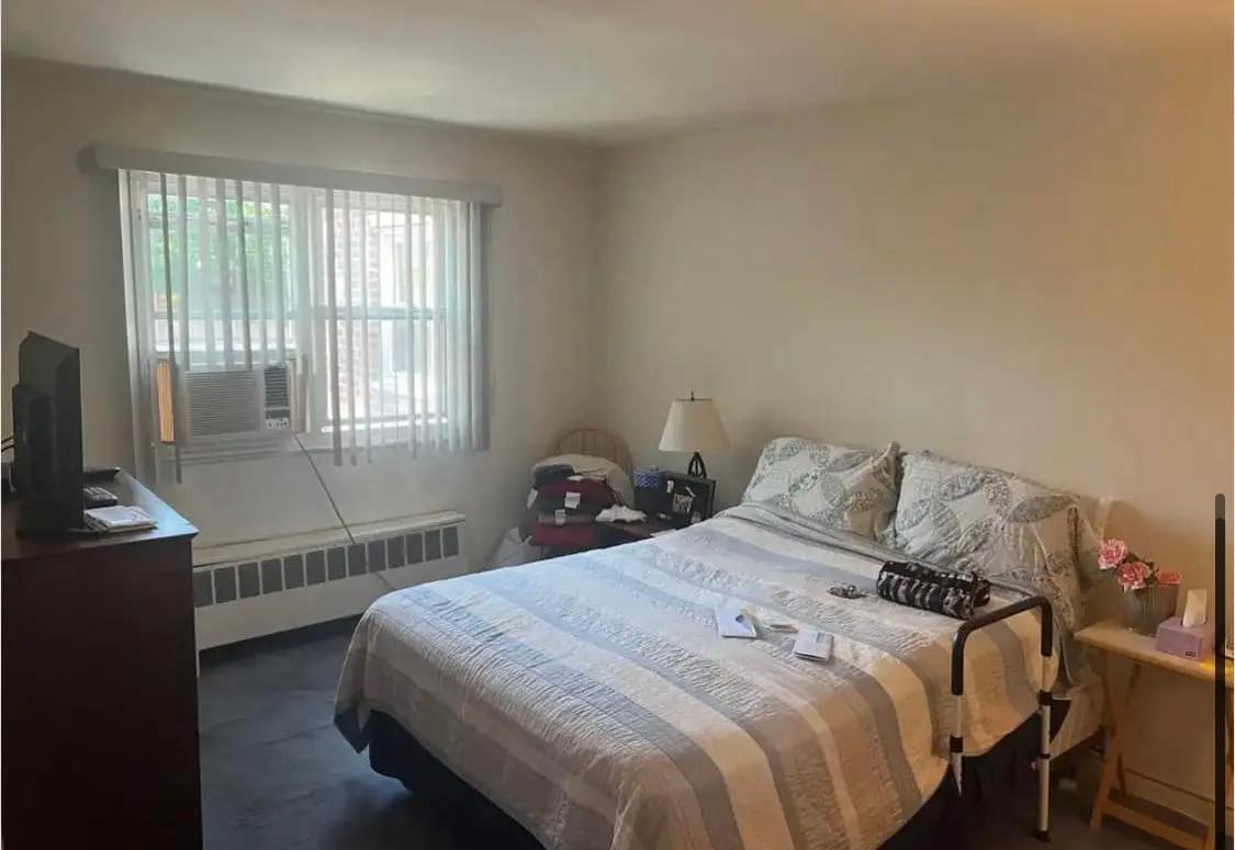 #12 photo, 88-10 155 Avenue, Howard Beach , NY 11414