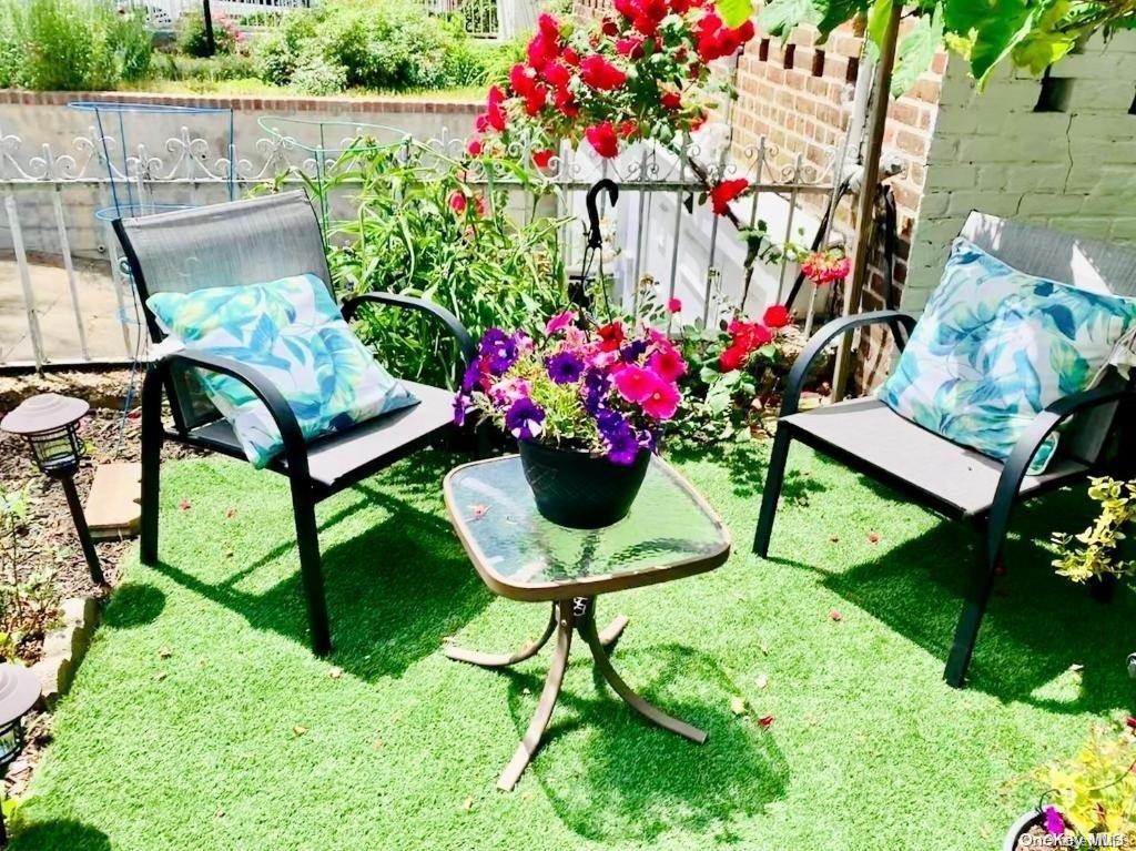 #13 photo, 97-17 31st Avenue, クイーンズ区 East Elmhurst , NY 11369