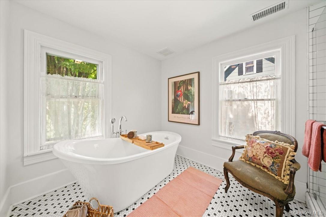 #16 photo, 2585 River Road, Damascus , PA 18415