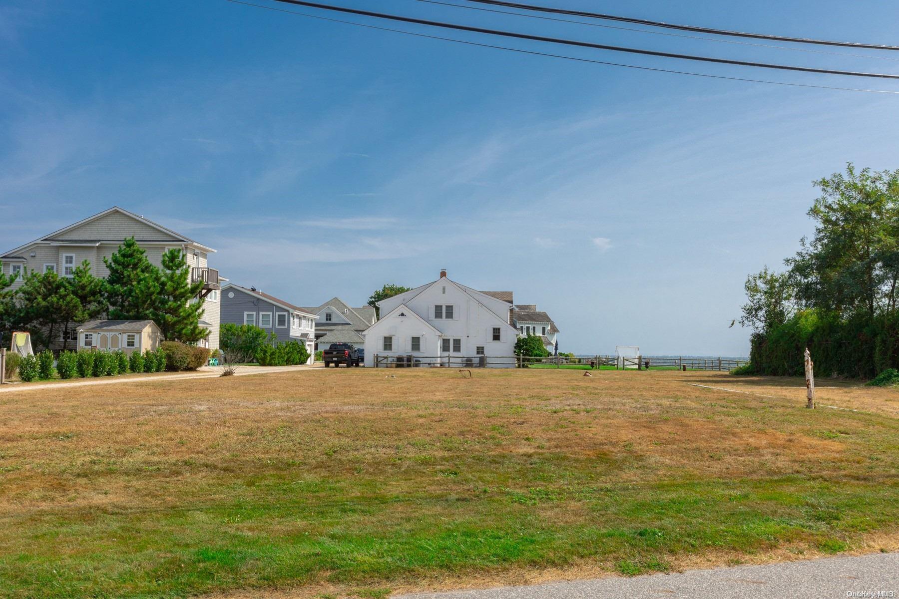 #12 photo, 17 S Bay Court, 东长岛 艾斯利普 Brightwaters , NY 11718