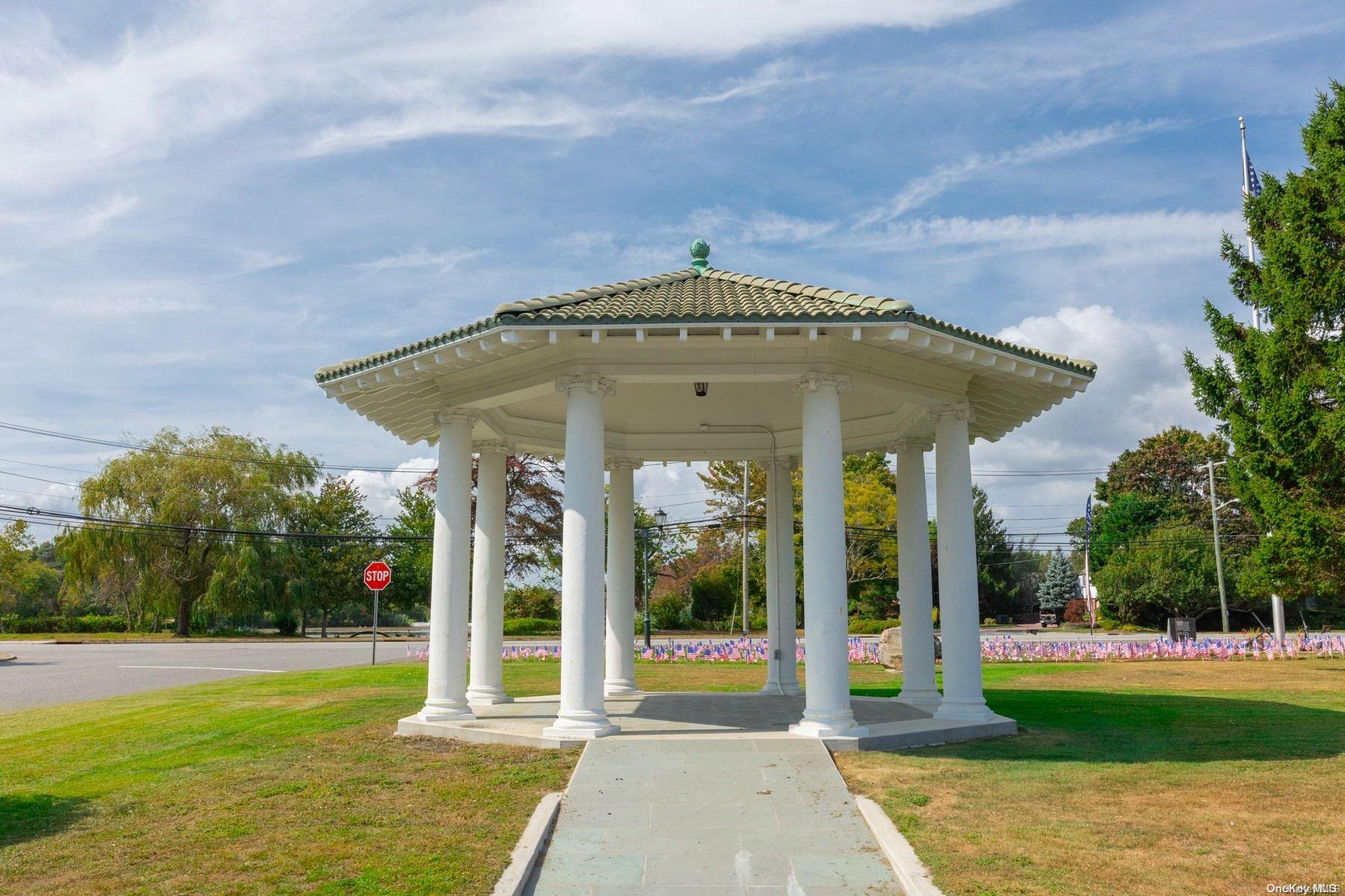 #14 photo, 17 S Bay Court, 东长岛 艾斯利普 Brightwaters , NY 11718