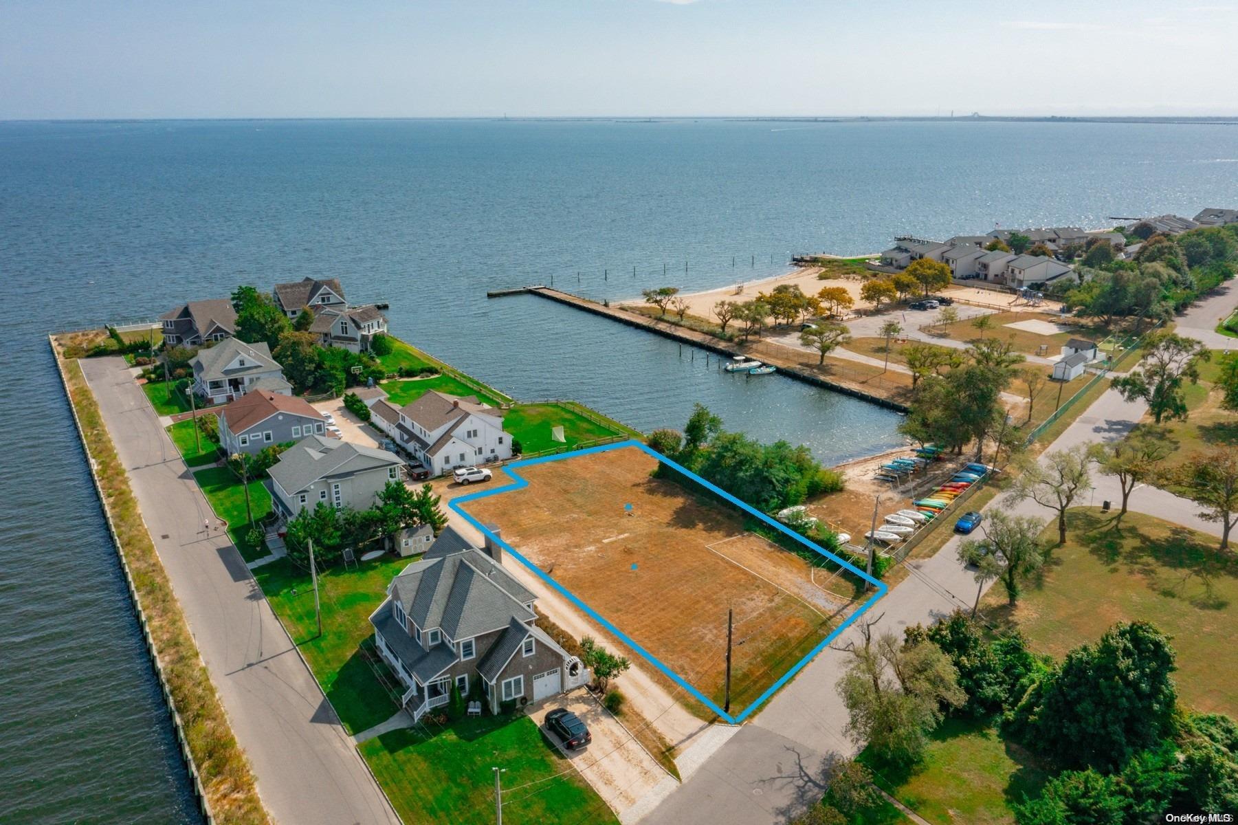 #3 photo, 17 S Bay Court, 东长岛 艾斯利普 Brightwaters , NY 11718