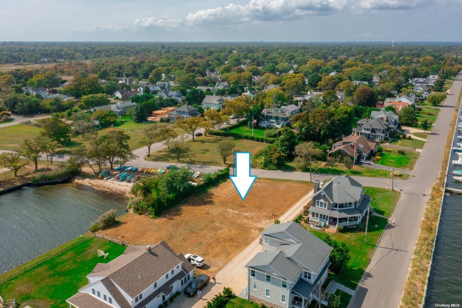 #4 photo, 17 S Bay Court, 东长岛 艾斯利普 Brightwaters , NY 11718