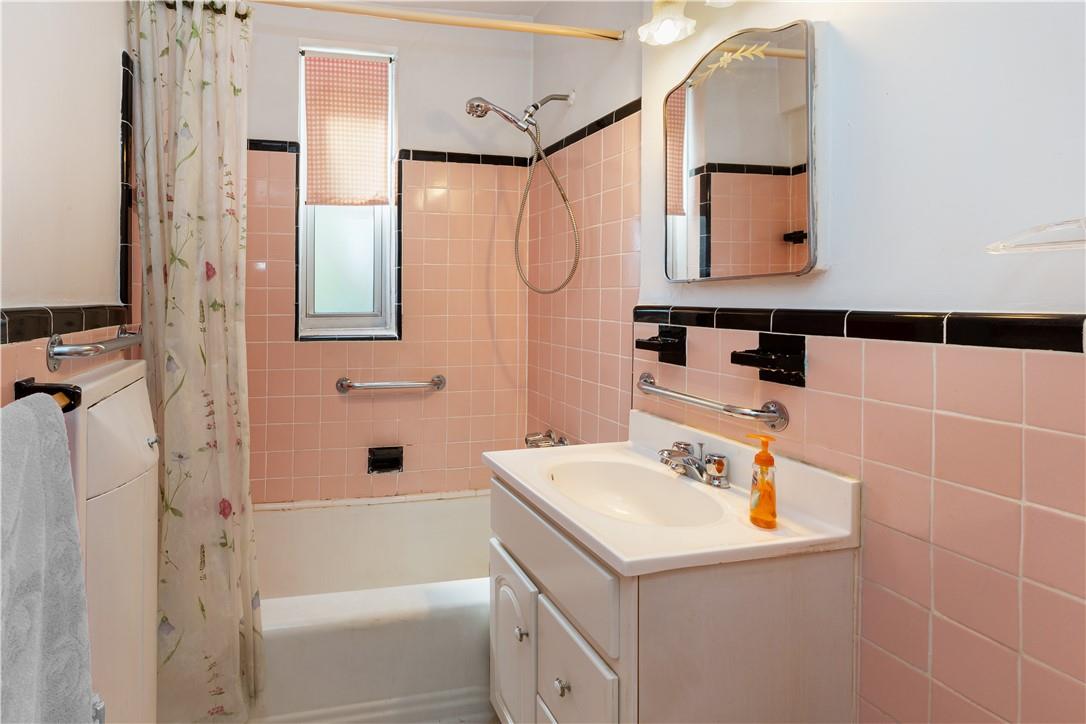 #8 photo, 3200 Netherland, 布朗士 Bronx , NY 10463