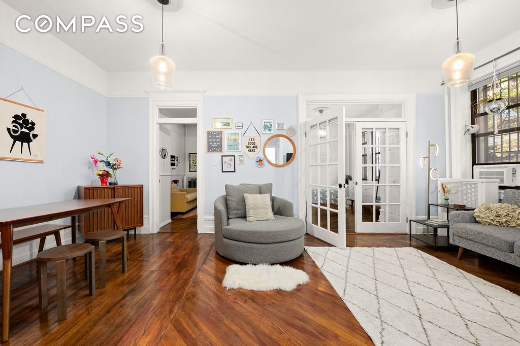 #1 photo, 5 Stratford Road, Caton Park , NY 11218