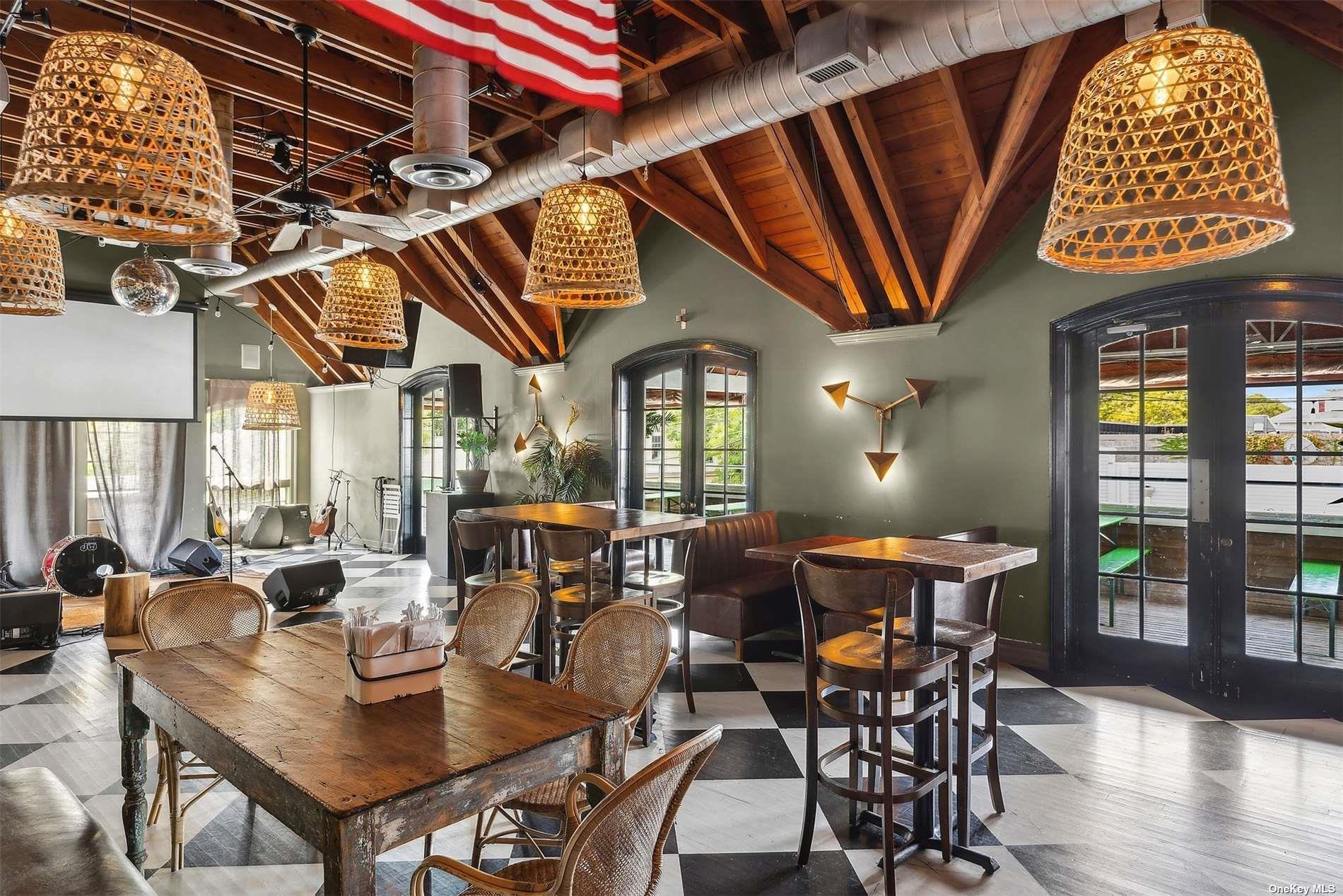 #9 photo, 48 Front Street, サフォーク郡 Greenport , NY 11944