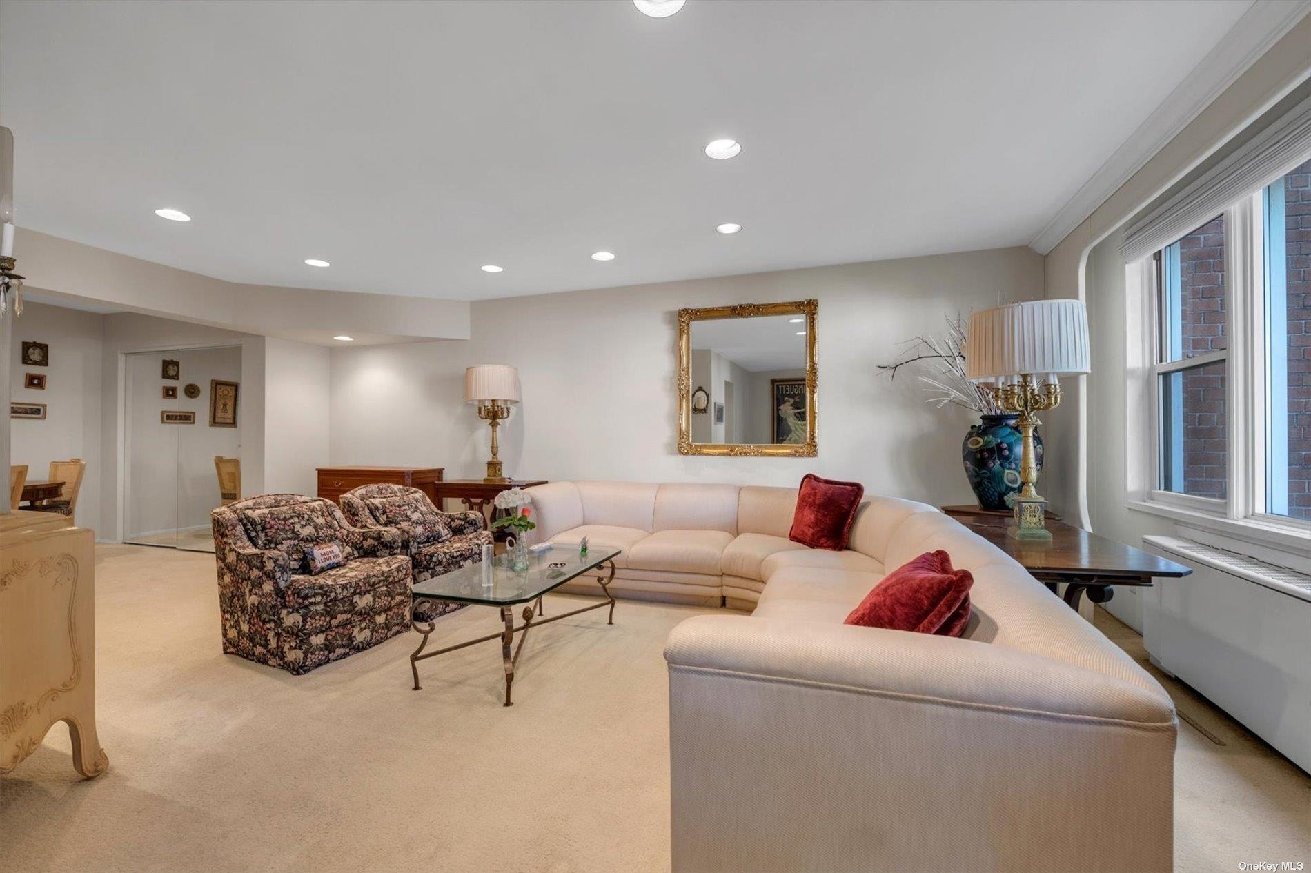 #5 photo, 1390 Broadway, ナッソー郡 Hewlett , NY 11557