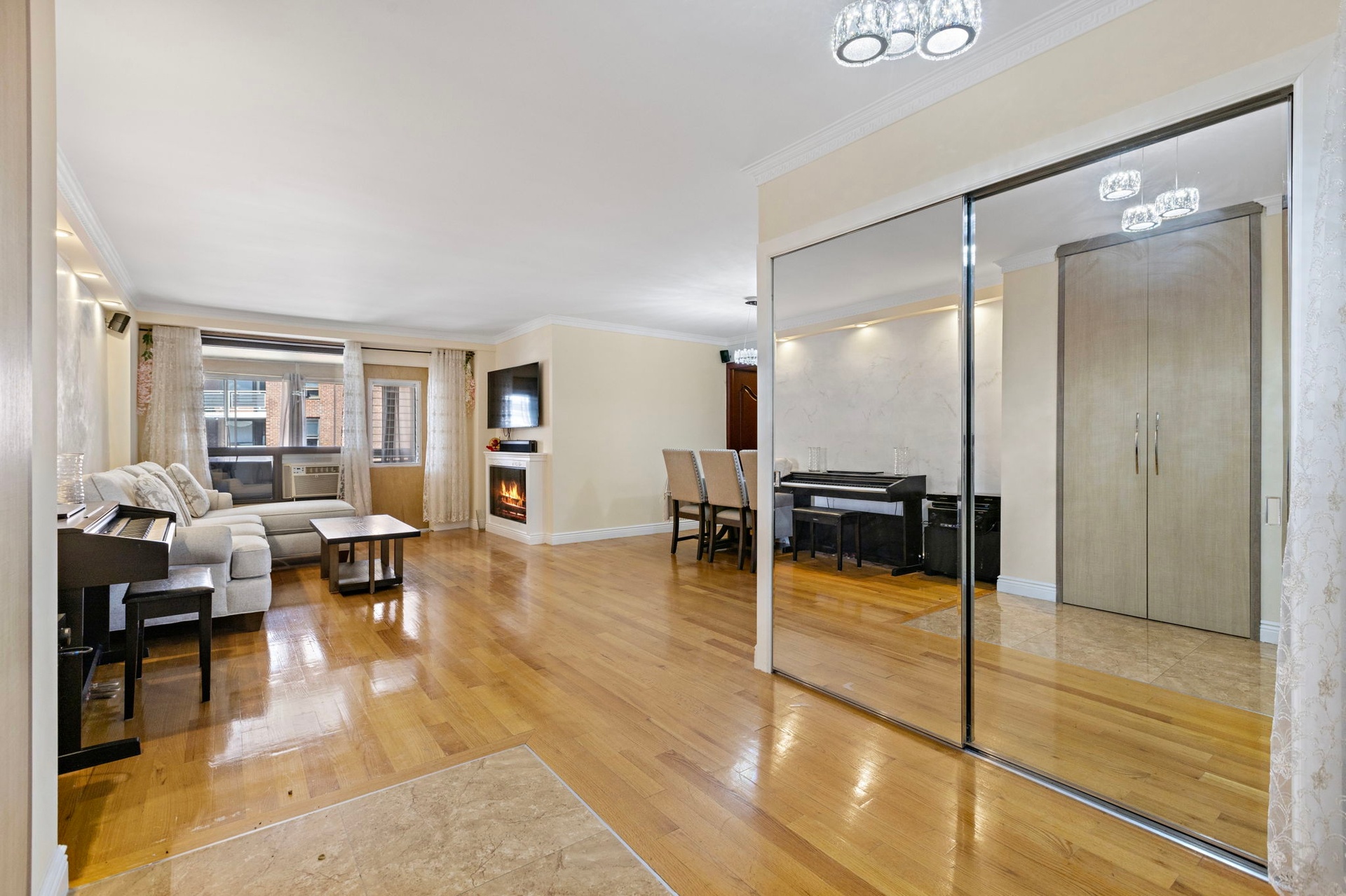 #3 photo, 61-35 98th Street, クイーンズ区 Forest Hills , NY 11374