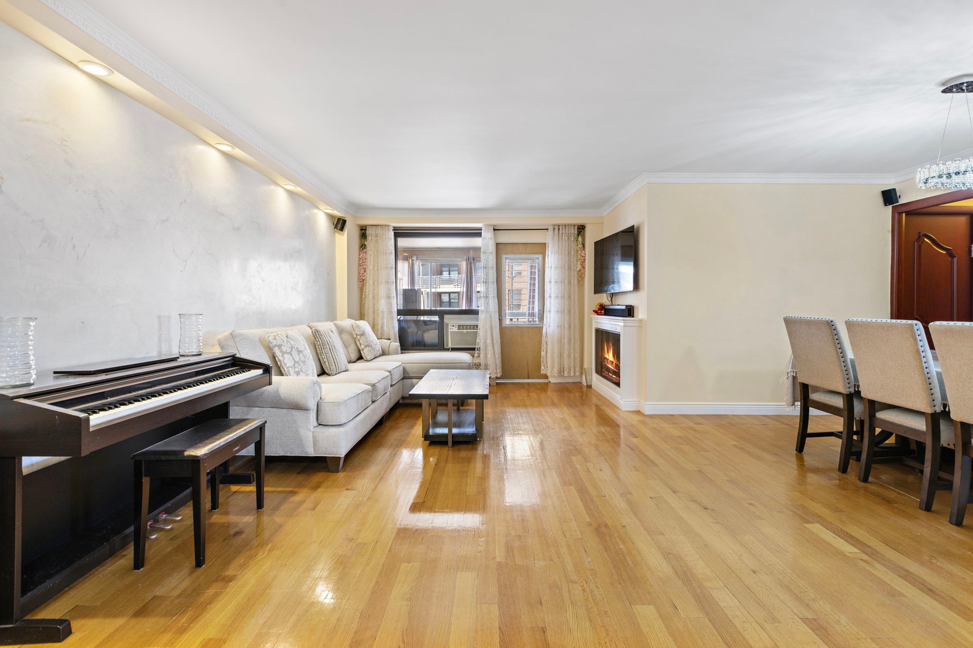 #4 photo, 61-35 98th Street, クイーンズ区 Forest Hills , NY 11374