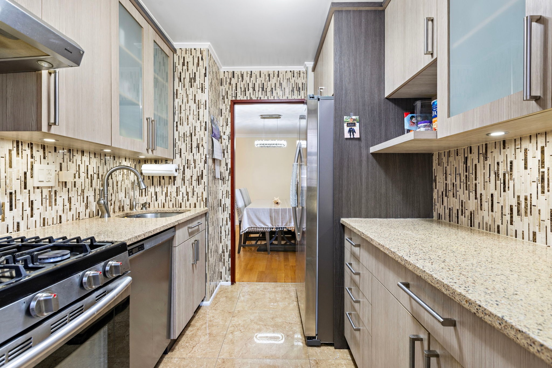 #7 photo, 61-35 98th Street, クイーンズ区 Forest Hills , NY 11374