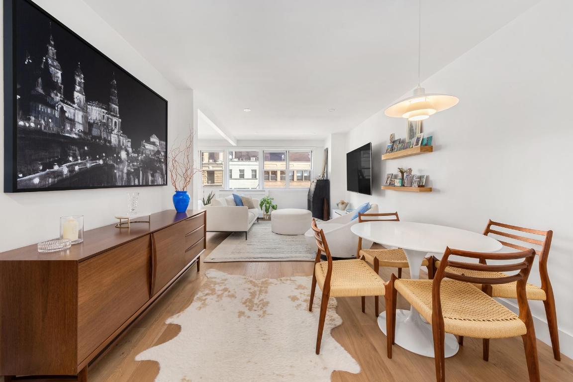 #4 photo, 77 E 12TH Street, マンハッタン Greenwich Village , NY 10003