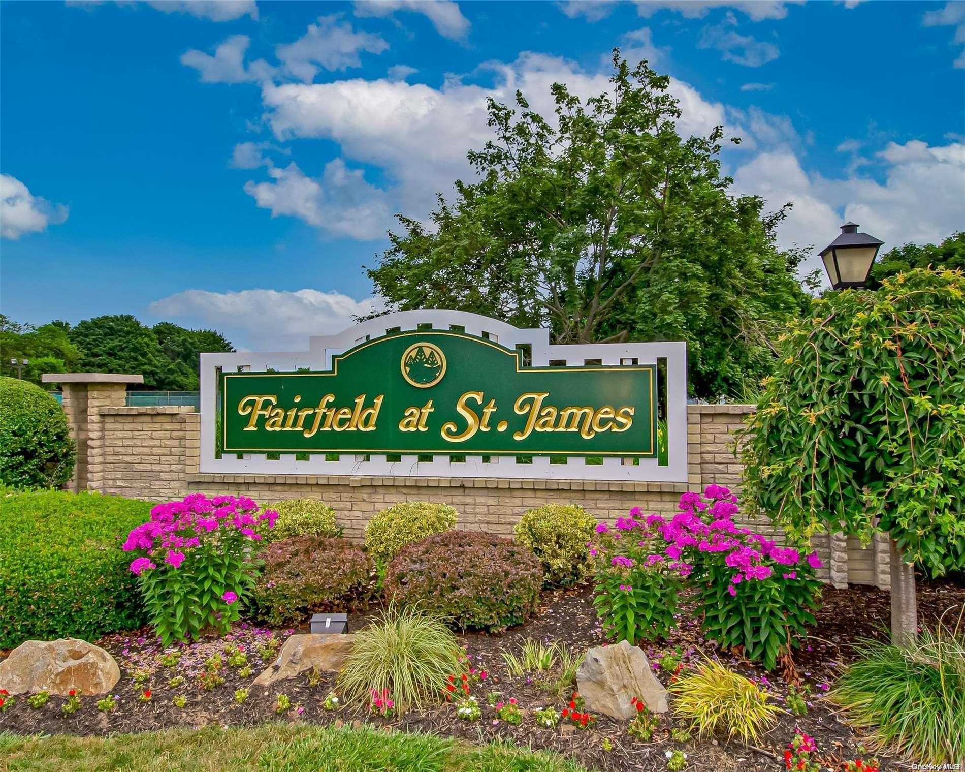 #1 photo, 108 Cabot Court W, サフォーク郡 Saint James , NY 11780