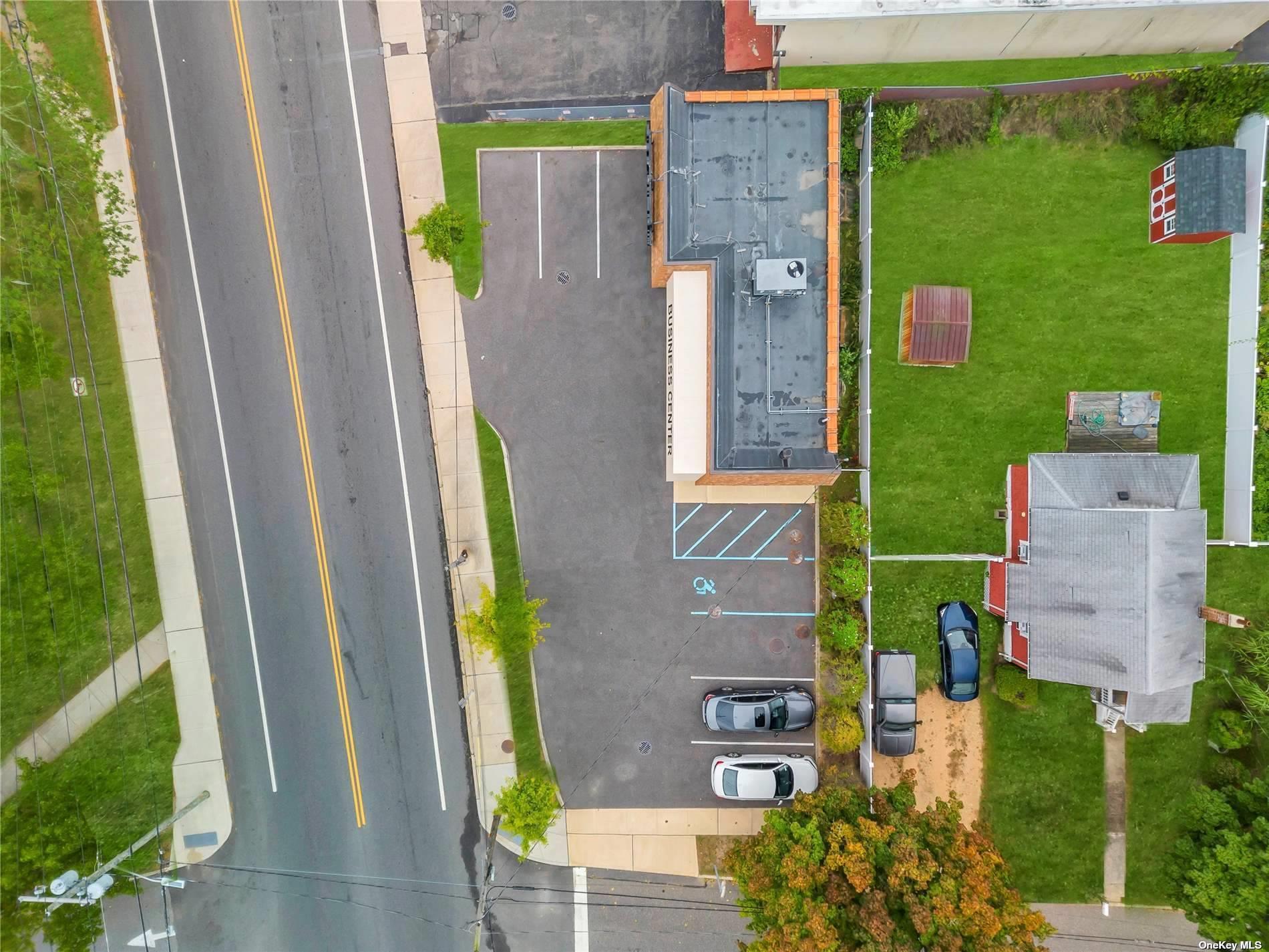 #12 photo, 1221 Route 25A, サフォーク郡 Smithtown , NY 11787