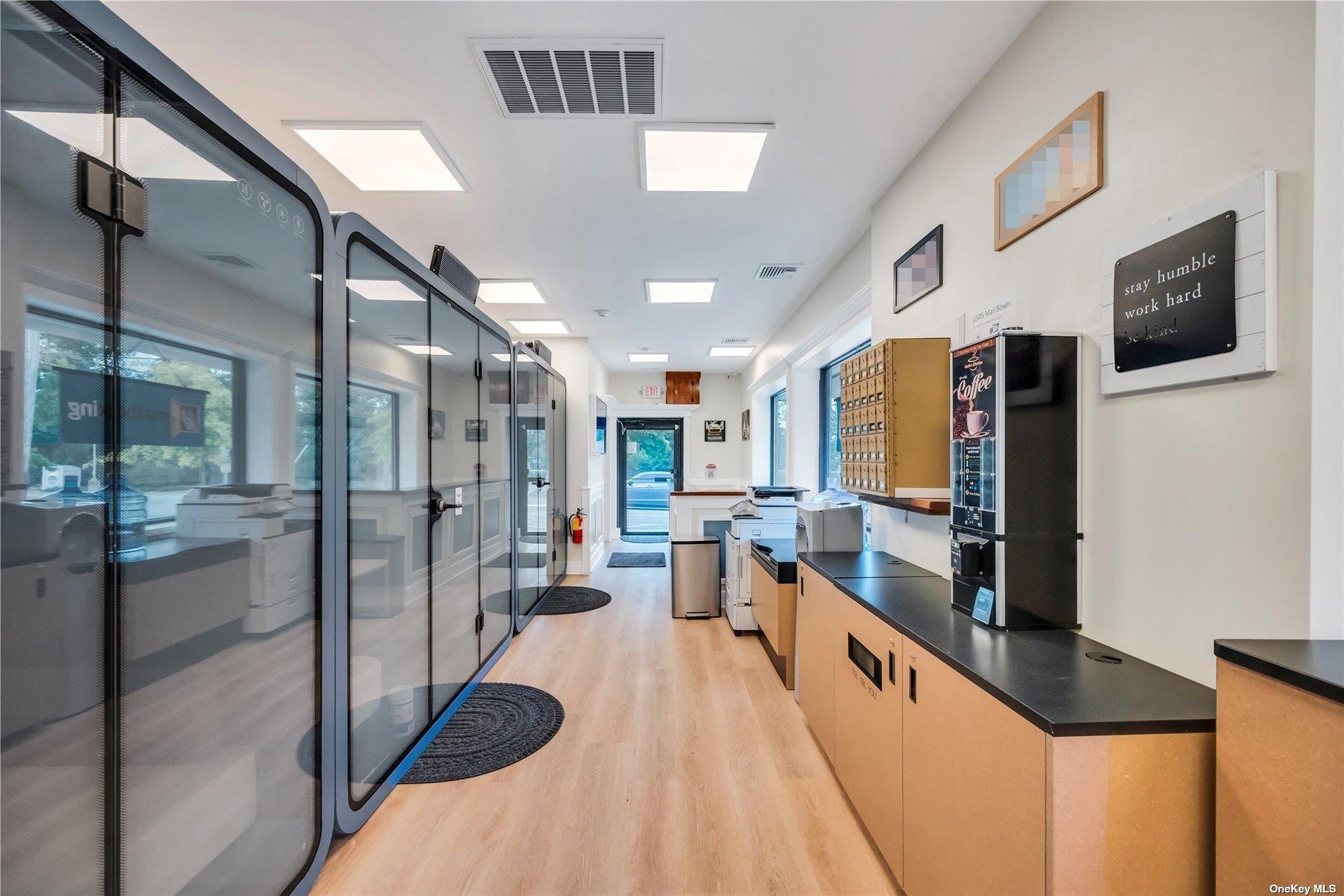 #20 photo, 1221 Route 25A, サフォーク郡 Smithtown , NY 11787