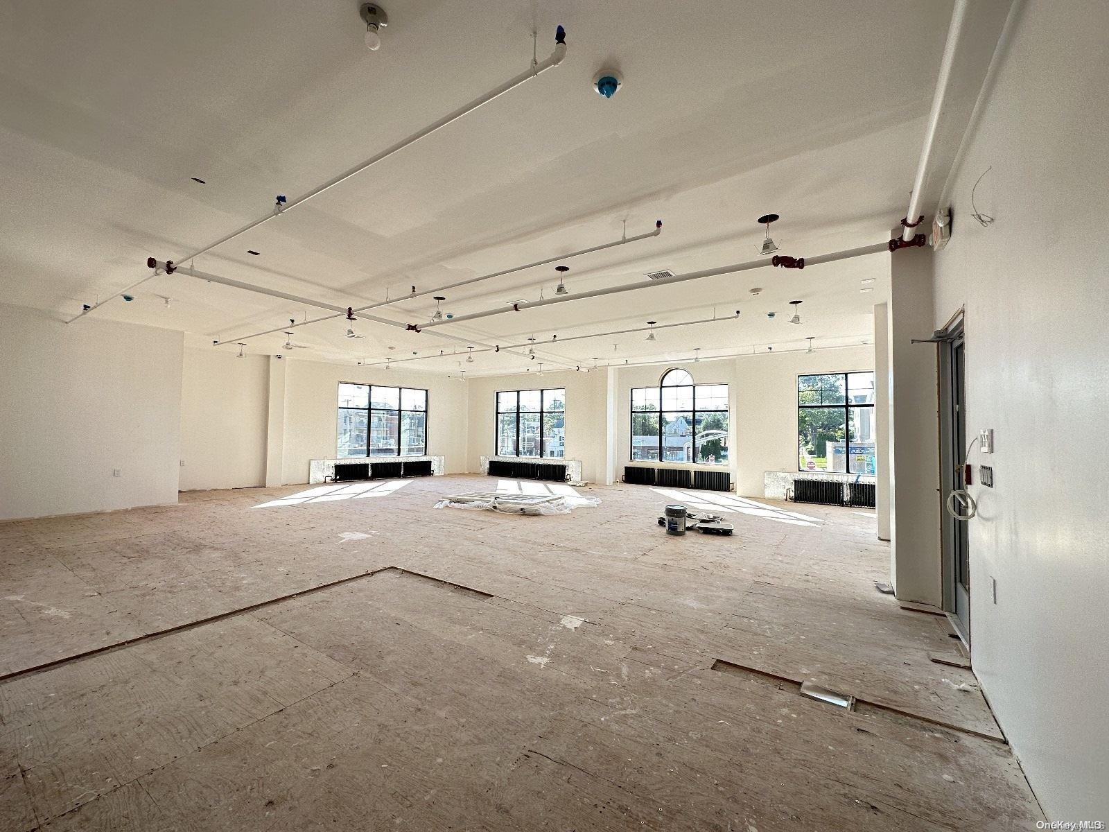 #8 photo, 342 Post Avenue, ナッソー郡 Westbury , NY 11590