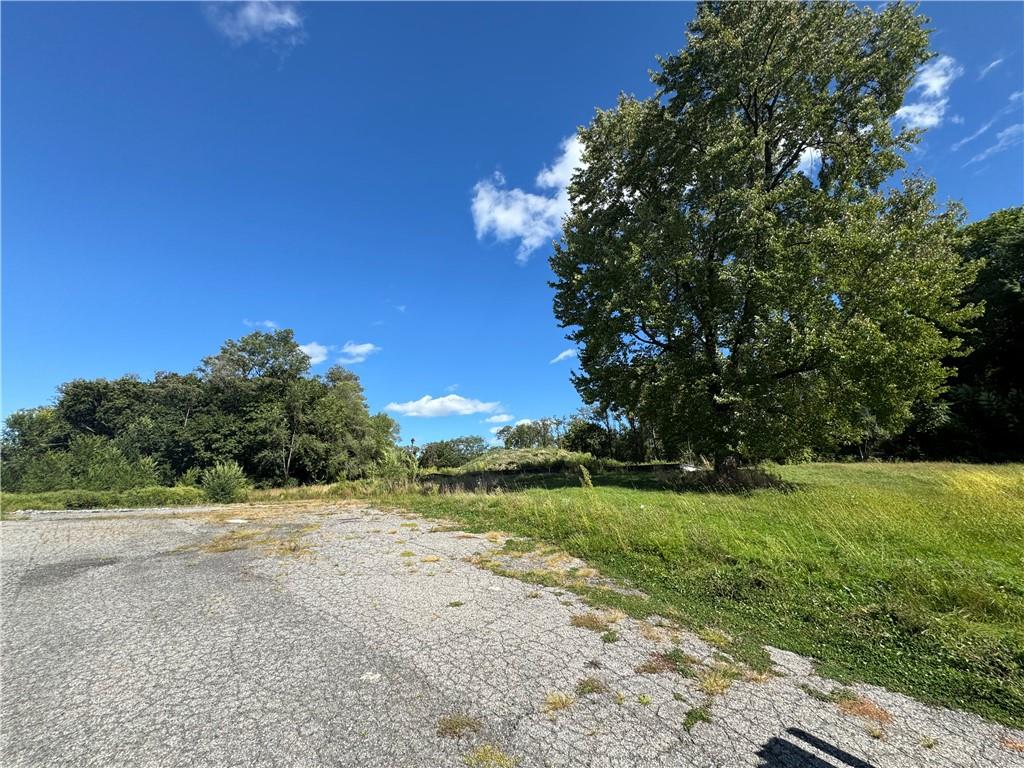 #9 photo, 1984 South Road, Poughkeepsie , NY 12601