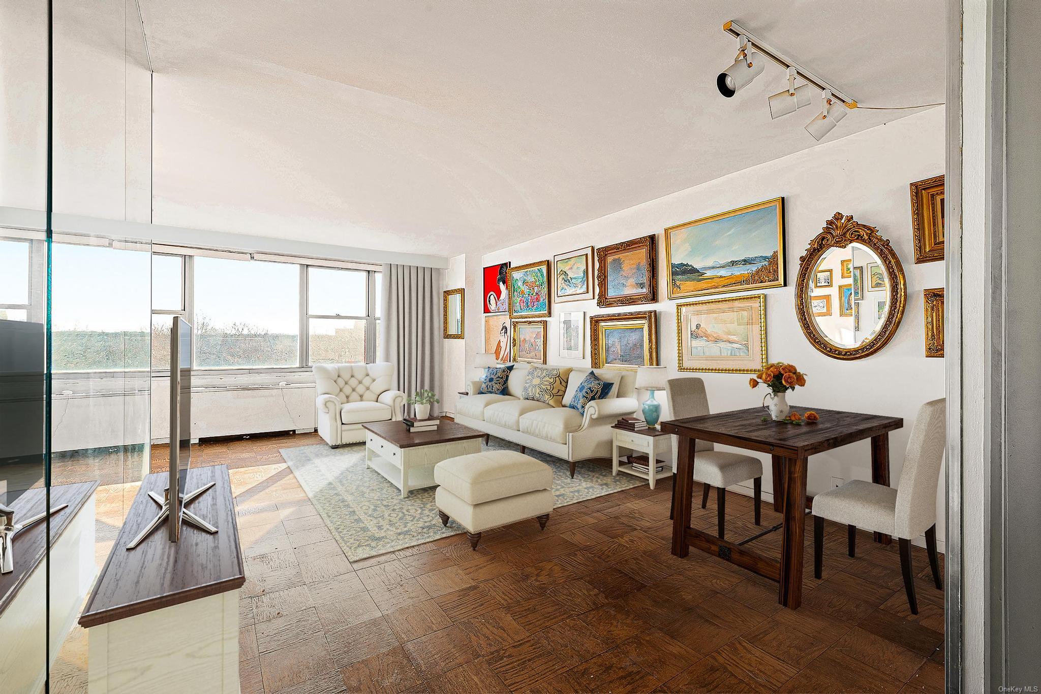 #8 photo, 70-25 Yellowstone Boulevard, クイーンズ区 Forest Hills , NY 11375