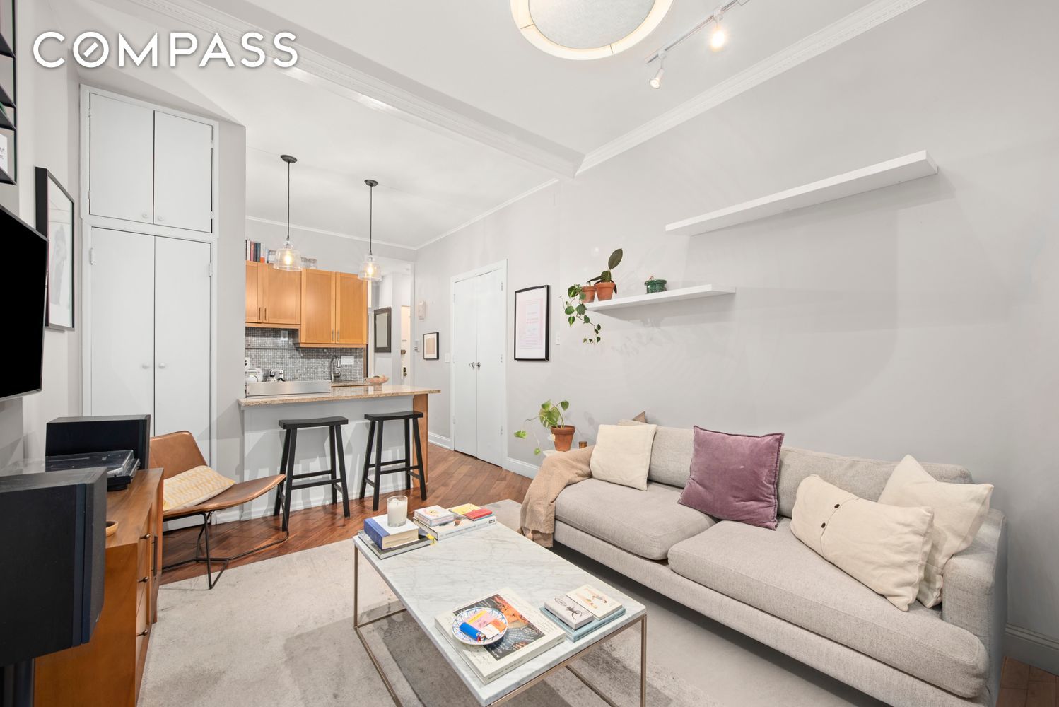 #1 photo, 131 Thompson Street, SoHo , NY 10012