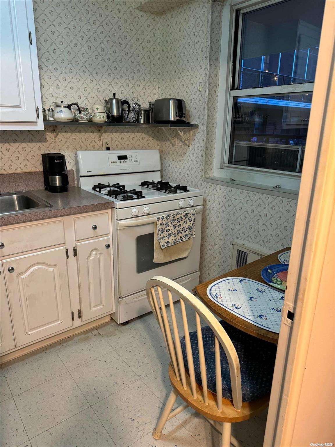 #11 photo, 35-31 85th Street, クイーンズ区 Jackson Heights , NY 11372