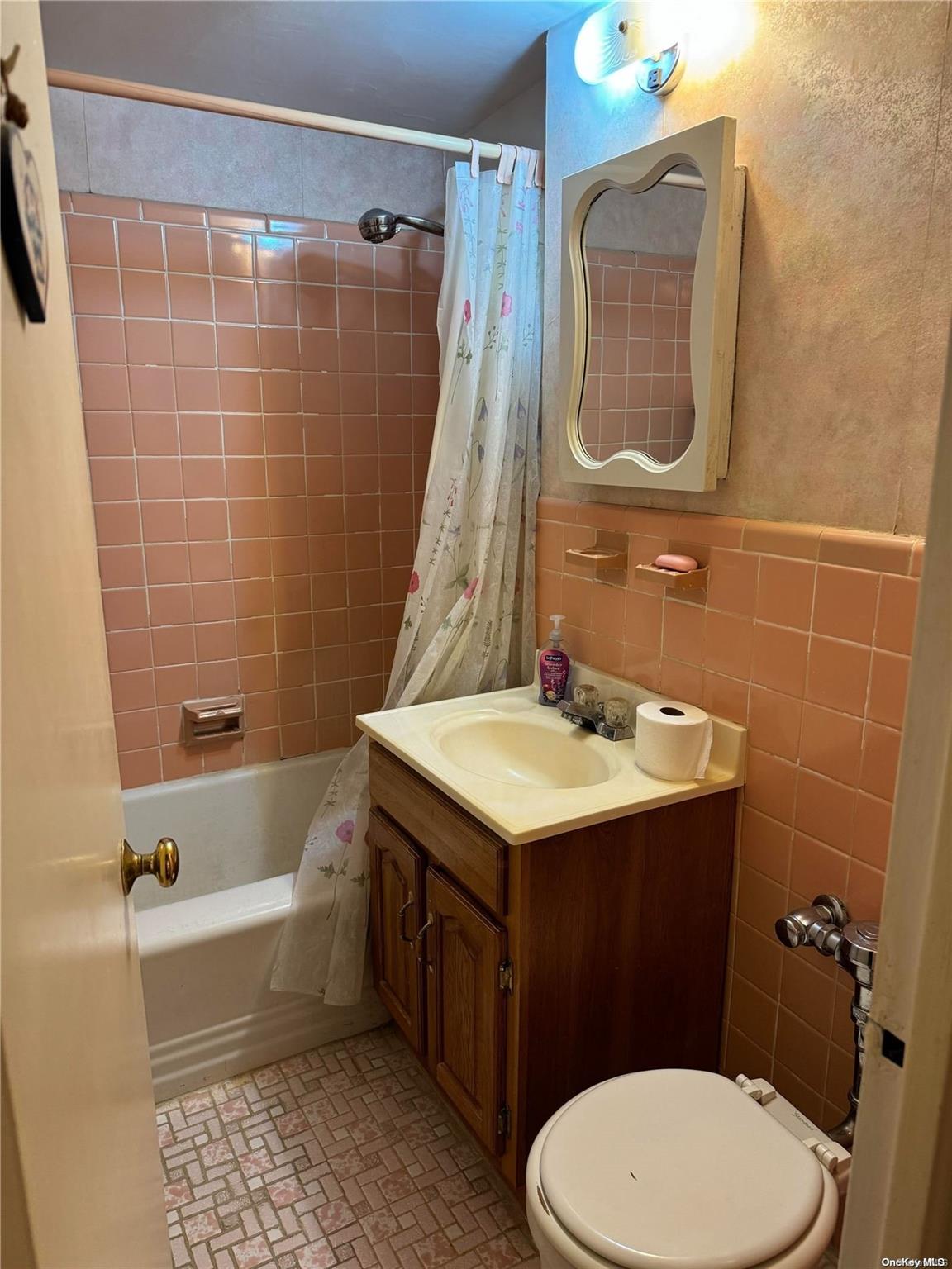 #6 photo, 35-31 85th Street, クイーンズ区 Jackson Heights , NY 11372