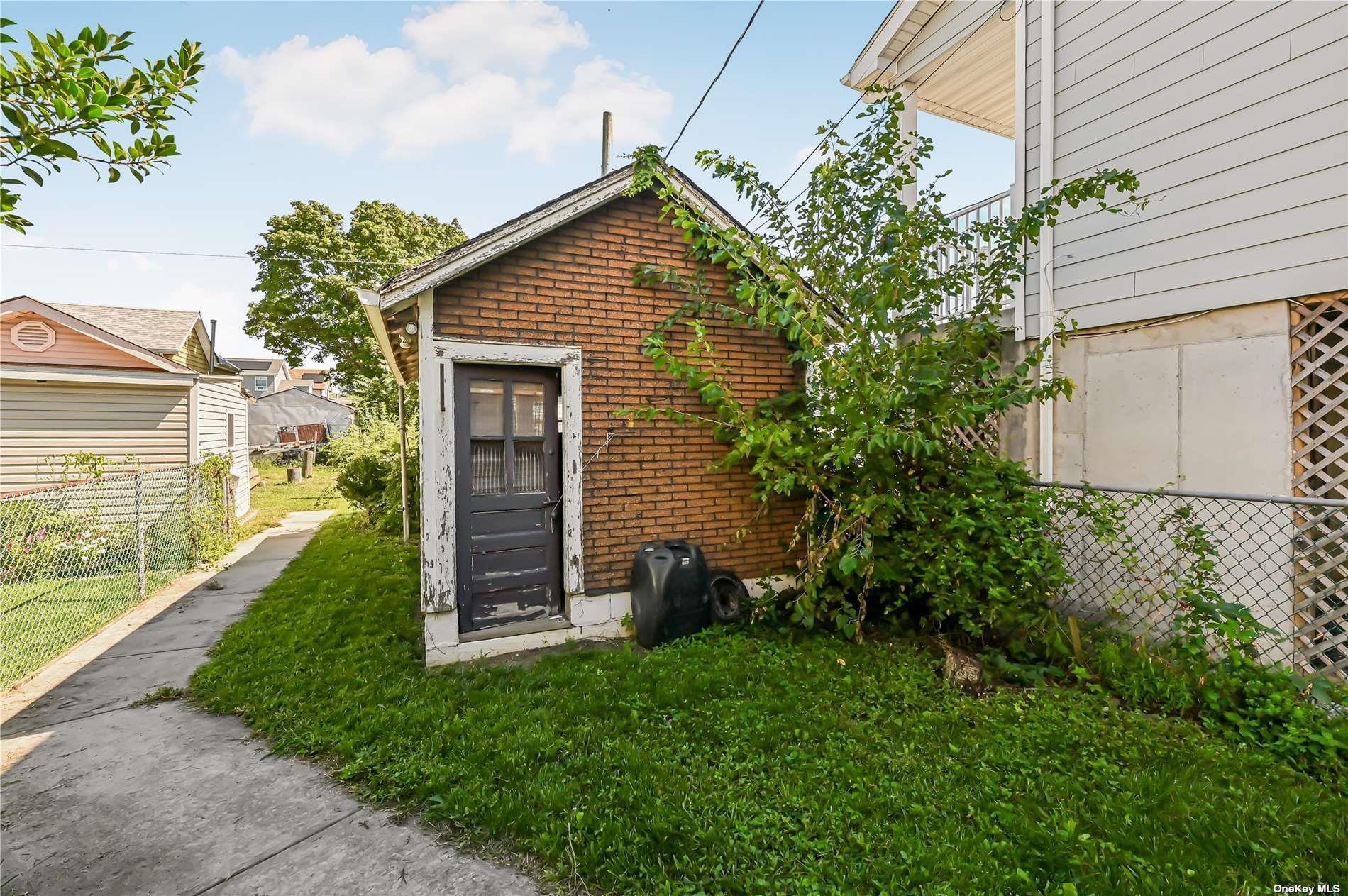 #11 photo, 99-65 Lockwood Court, Howard Beach , NY 11414