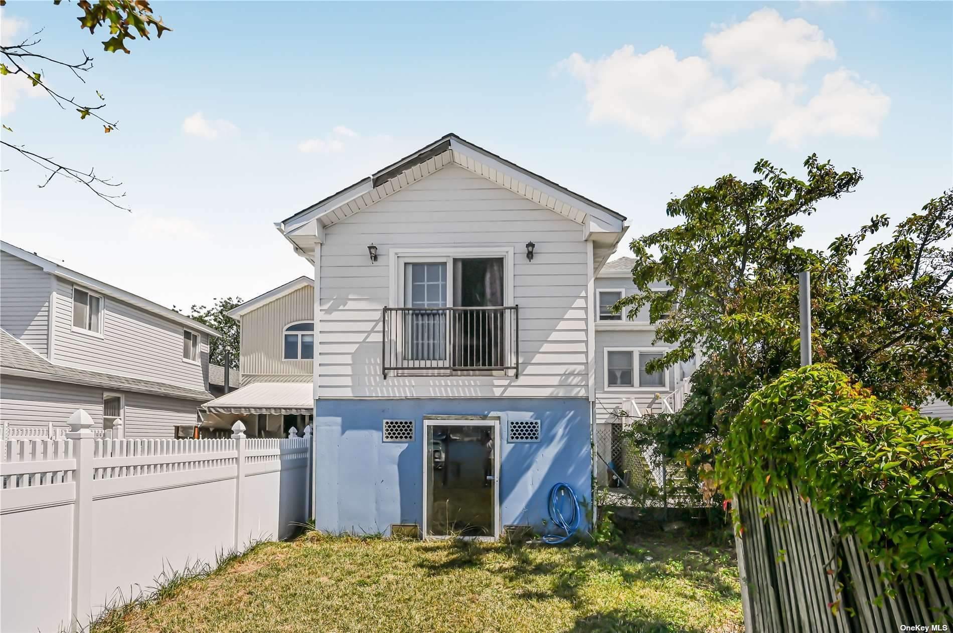 #8 photo, 99-65 Lockwood Court, Howard Beach , NY 11414