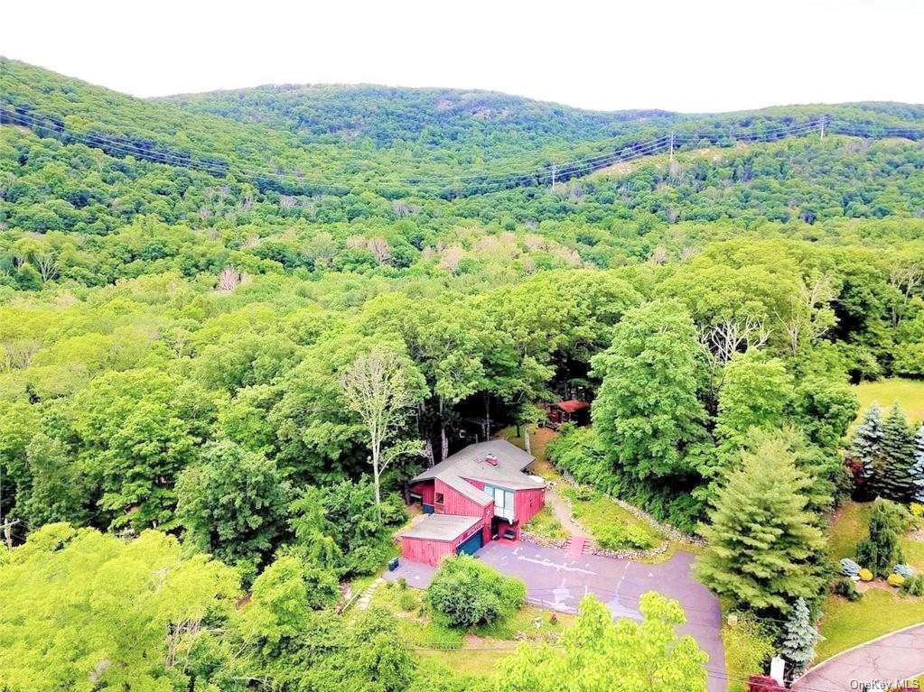 #1 photo, 111 Lime Kiln Road, Suffern , NY 10901