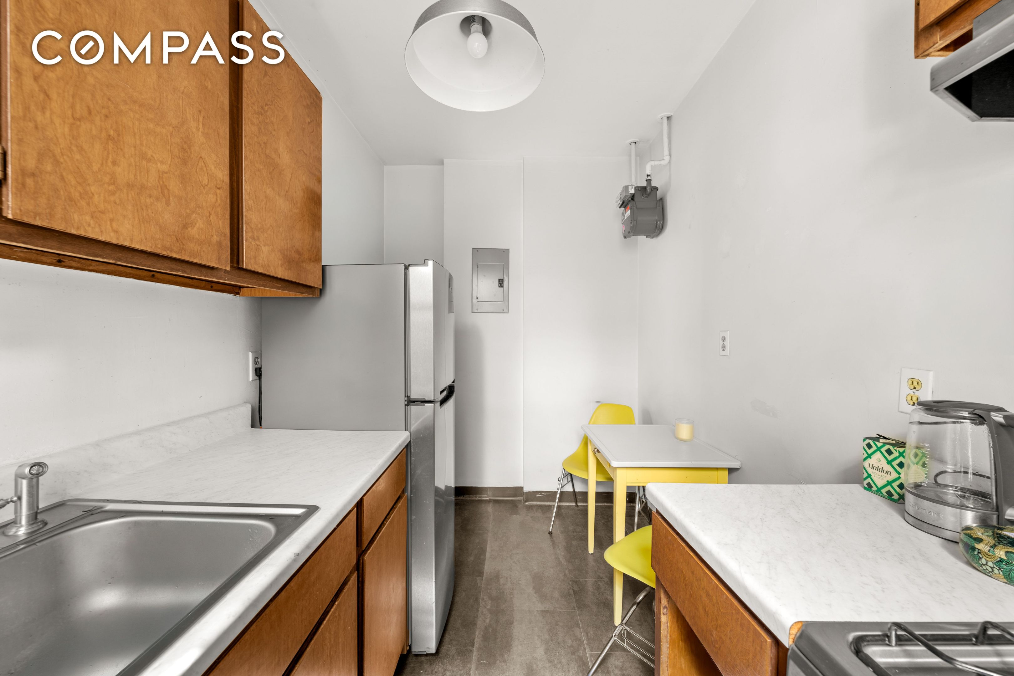 #1 photo, 834 Riverside Drive, 北曼哈顿 Washington Heights , NY 10032