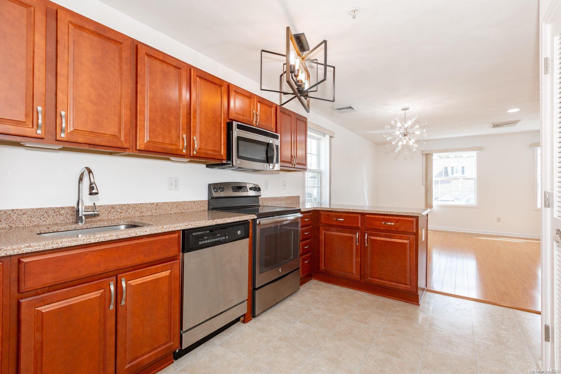 #1 photo, 702 Willow Lane, Valley Stream , NY 11580