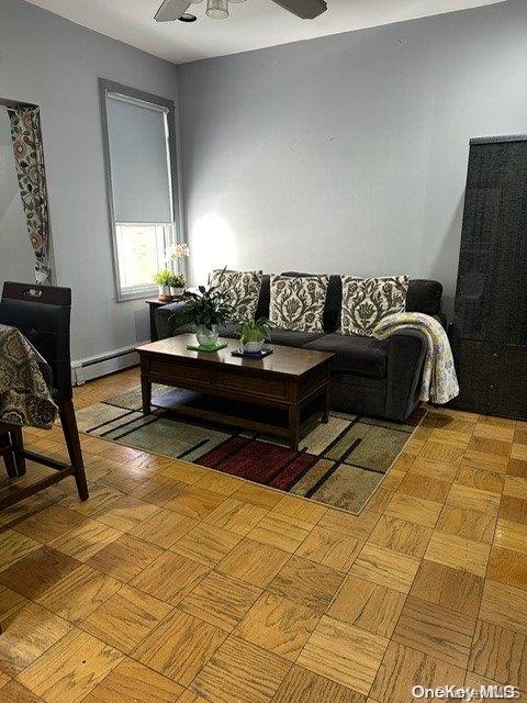 #15 photo, 39-27 56th Street, クイーンズ区 Woodside , NY 11377