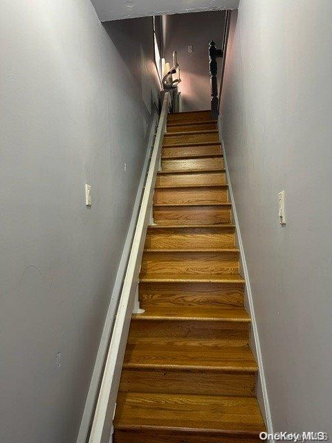 #17 photo, 39-27 56th Street, クイーンズ区 Woodside , NY 11377