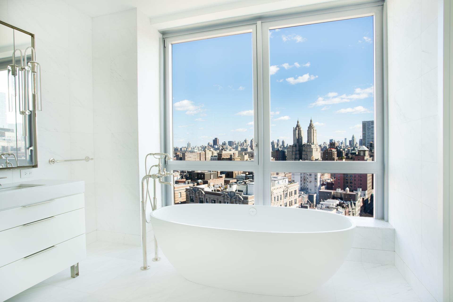 #22 photo, 212 W 72ND Street, マンハッタン Lincoln Square , NY 10023