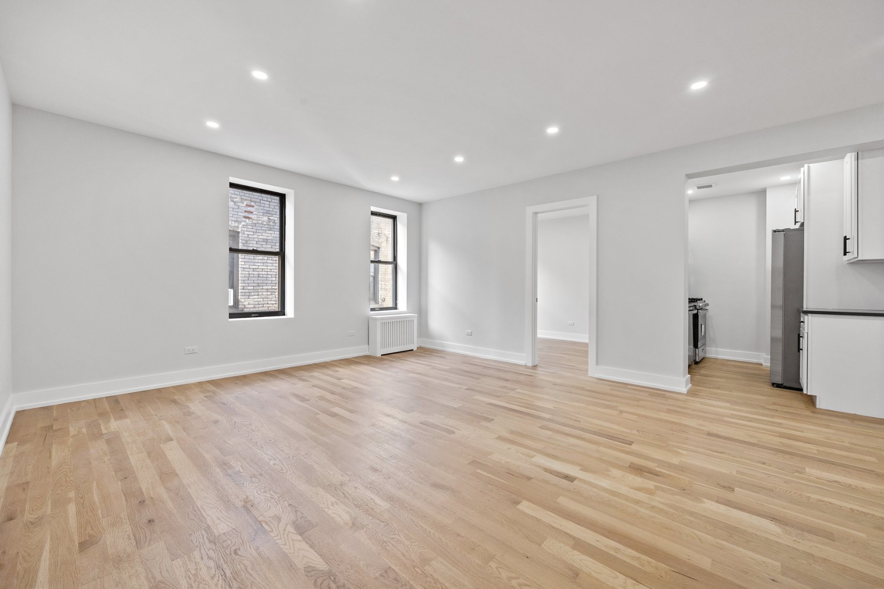 #1 photo, 12 Crown Street, 布鲁克林 Crown Heights , NY 11225