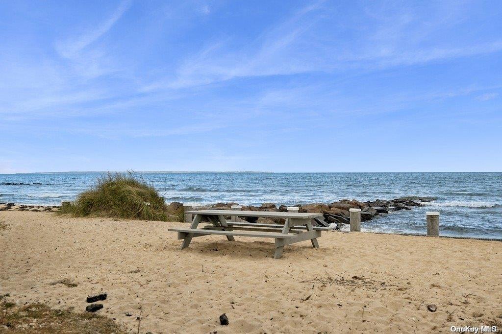 #10 photo, 53 Crassen Boulevard, サフォーク郡 Amagansett , NY 11930