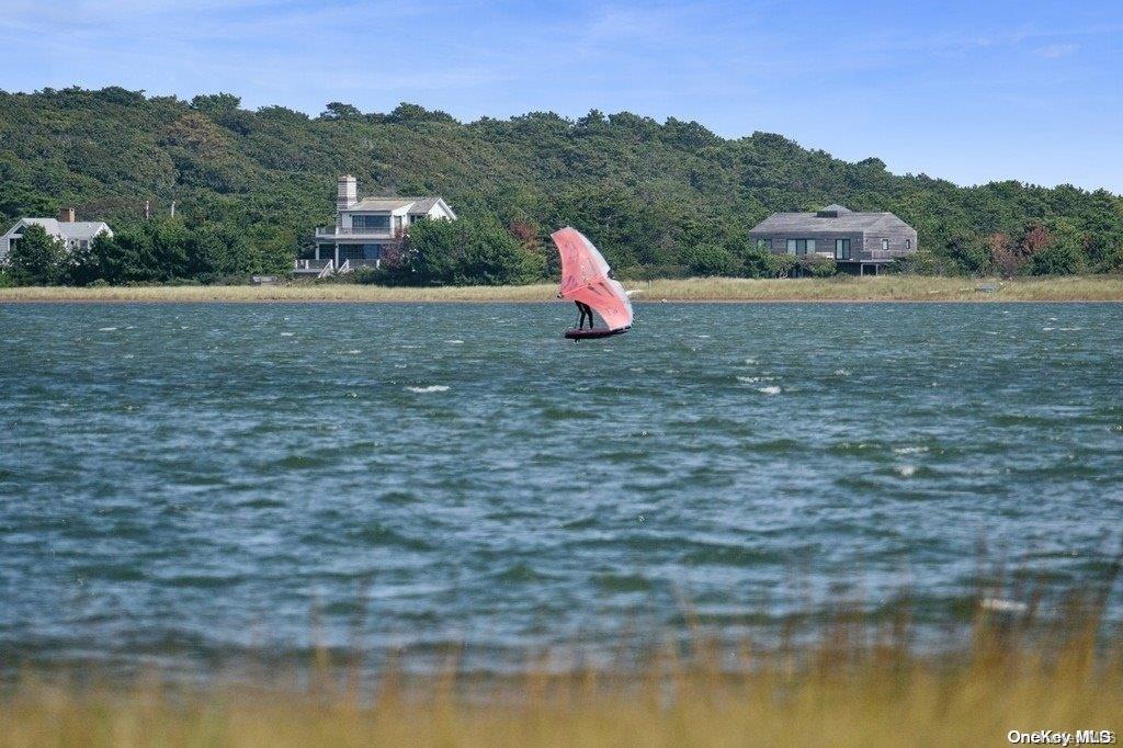 #13 photo, 53 Crassen Boulevard, サフォーク郡 Amagansett , NY 11930