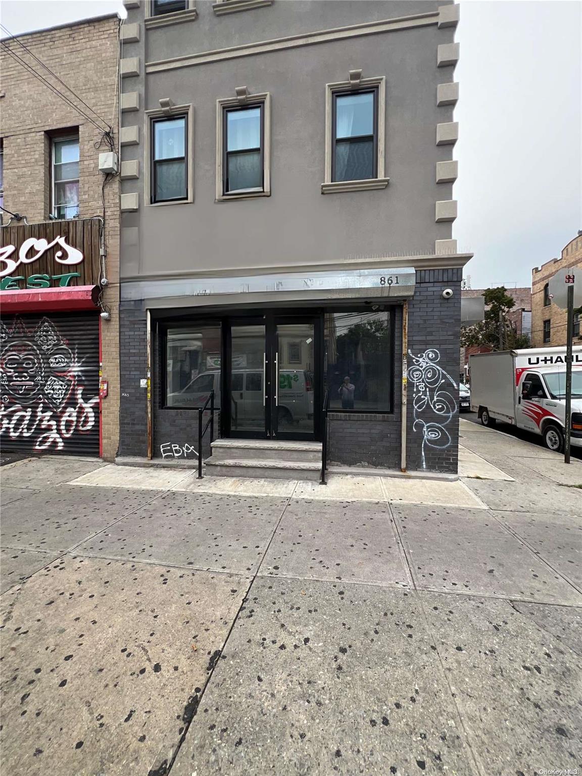 #4 photo, 861 Wyckoff Avenue, クイーンズ区 Ridgewood , NY 11385