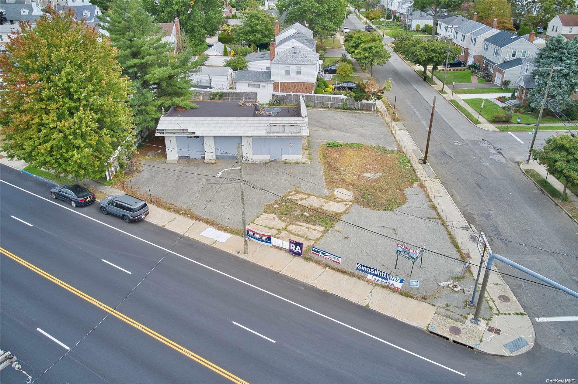 #2 photo, 400 Herricks Road, ナッソー郡 Mineola , NY 11501