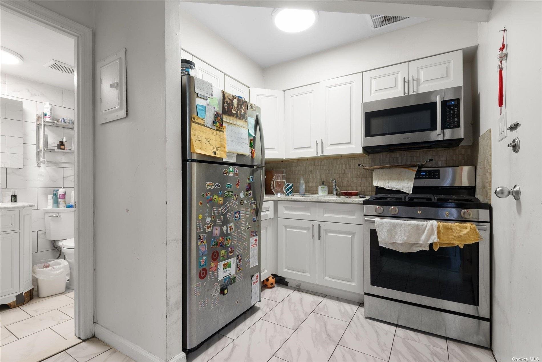 #4 photo, 86-18 57th Road, クイーンズ区 Elmhurst , NY 11373