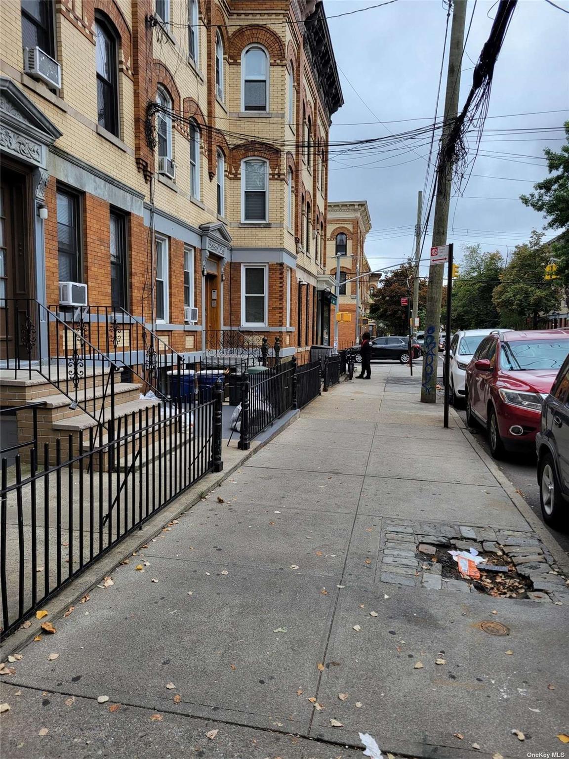 #3 photo, 18-58 Cornelia Street, クイーンズ区 Ridgewood , NY 11385