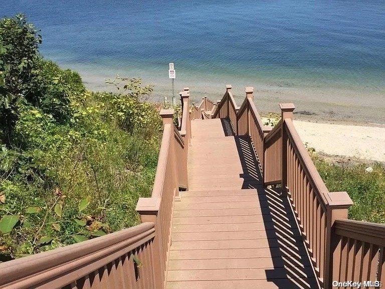 #12 photo, 56 Woodcliff Trail, Baiting Hollow , NY 11933