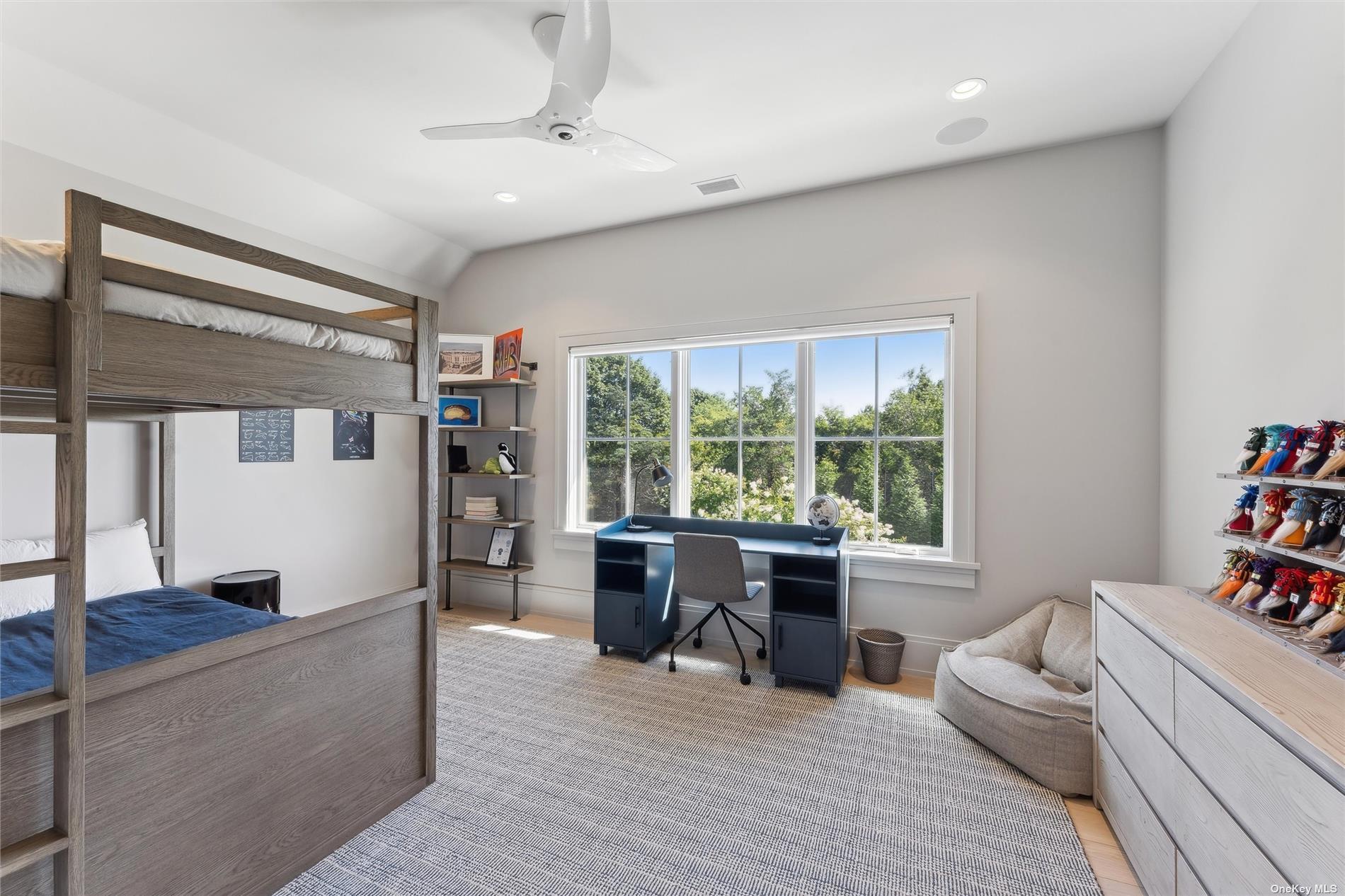 #16 photo, 53A Tanners Neck Lane, サフォーク郡 Westhampton , NY 11977