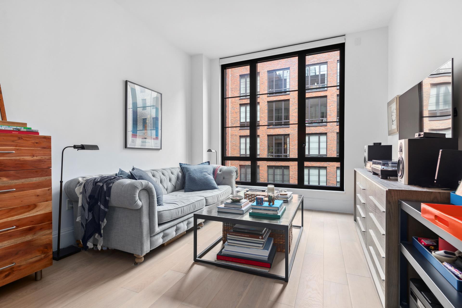 #4 photo, 438 E 12TH Street, マンハッタン East Village , NY 10009