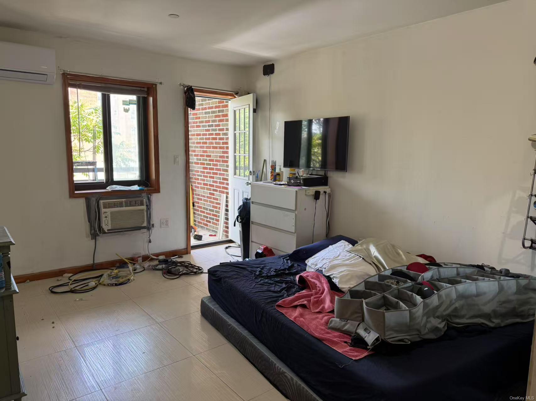 #4 photo, 84-09 Queens Boulevard, クイーンズ区 Elmhurst , NY 11373